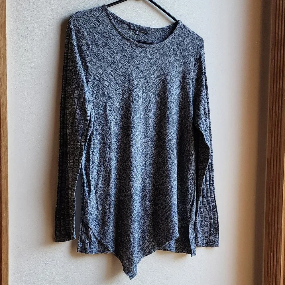 89th & Madison Gray Angled/Ribbed Scoop Neck Jersey Size Medium